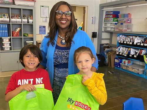 SPS K-1 students take part in Dr. Lathan’s Summer Reading Challenge